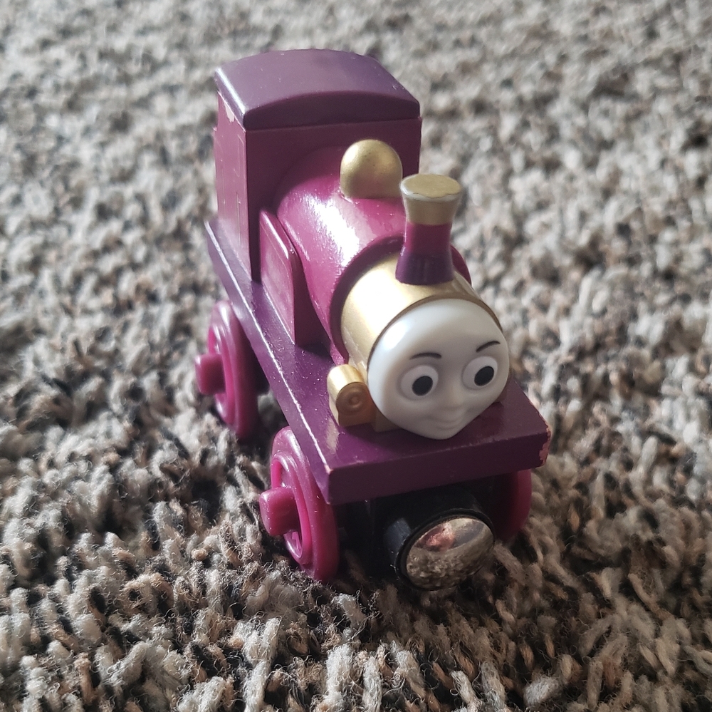 USED Lady Tank Engine Thomas the Train Wooden Railway Rare Purple Gold Friends
